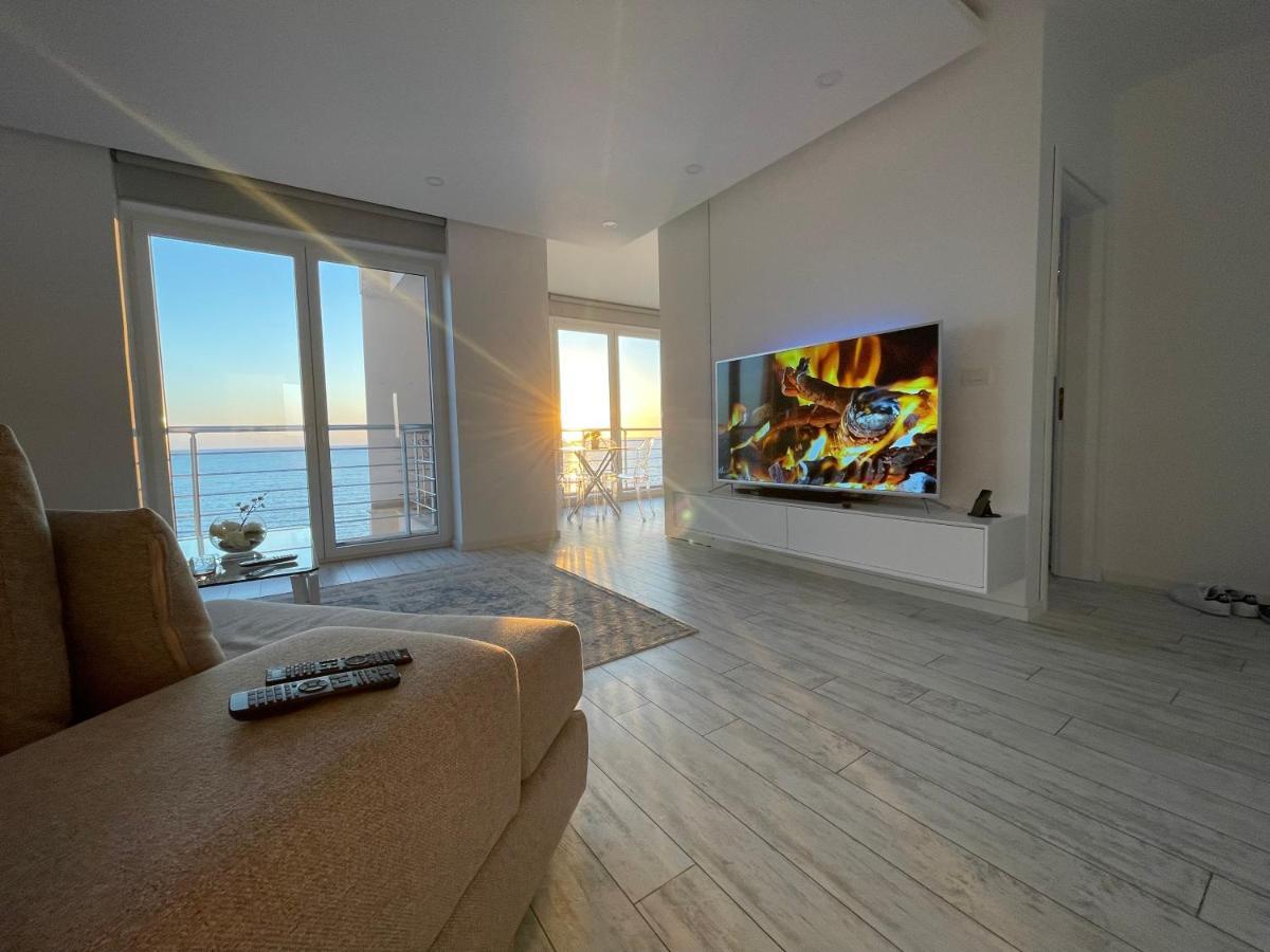 Currila Modern Luxury Stunning Views Apartmán