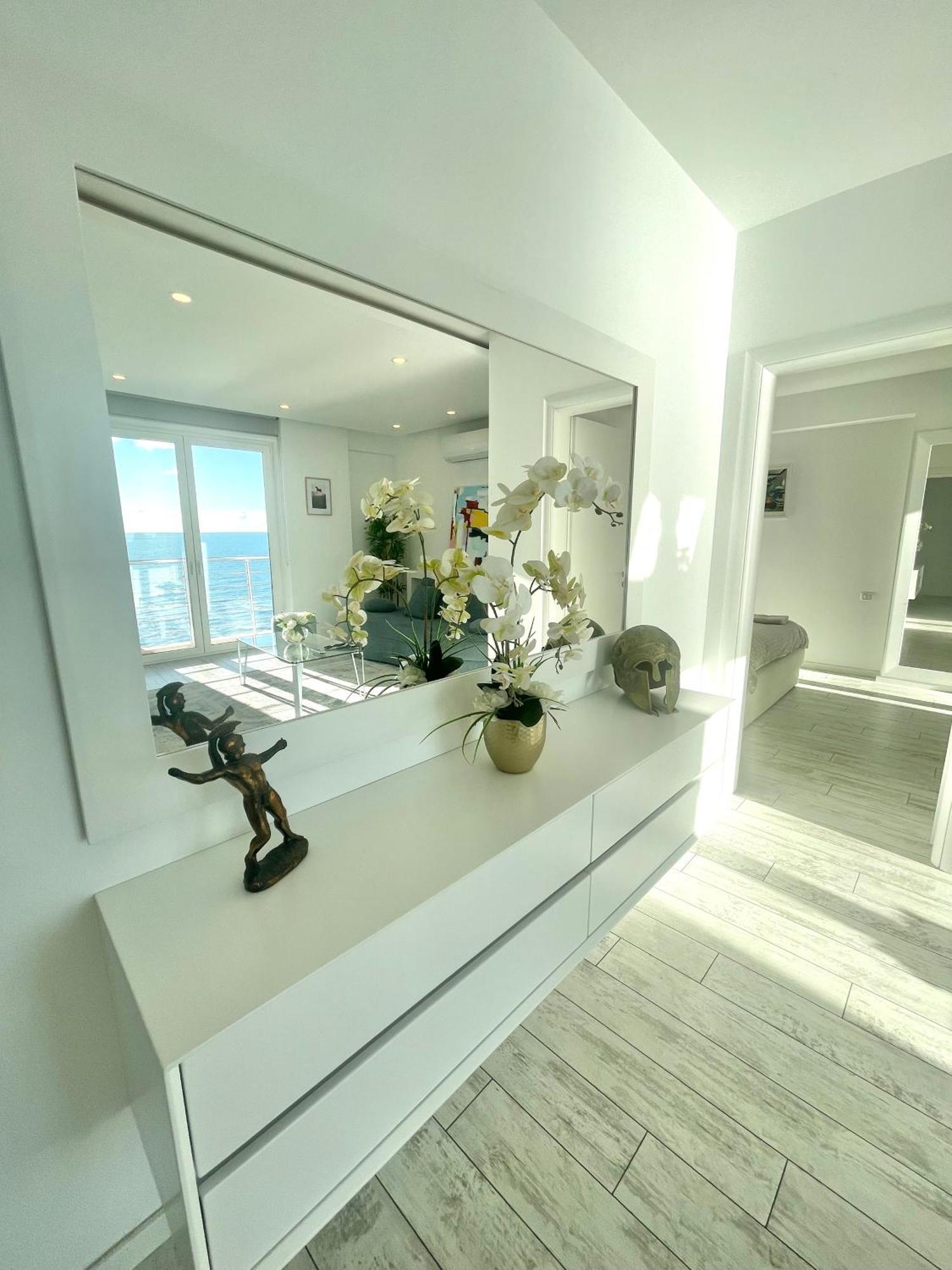 Appartement Currila Modern Luxury Stunning Views Durrës