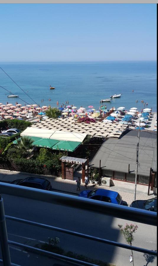 Currila Modern Luxury Stunning Views Leilighet Durrës