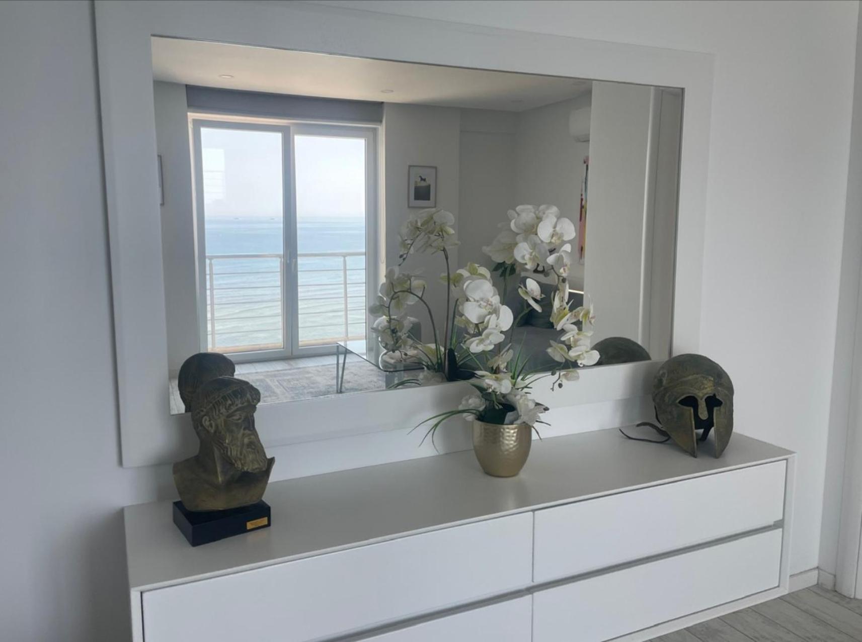 Currila Modern Luxury Stunning Views Leilighet Durrës